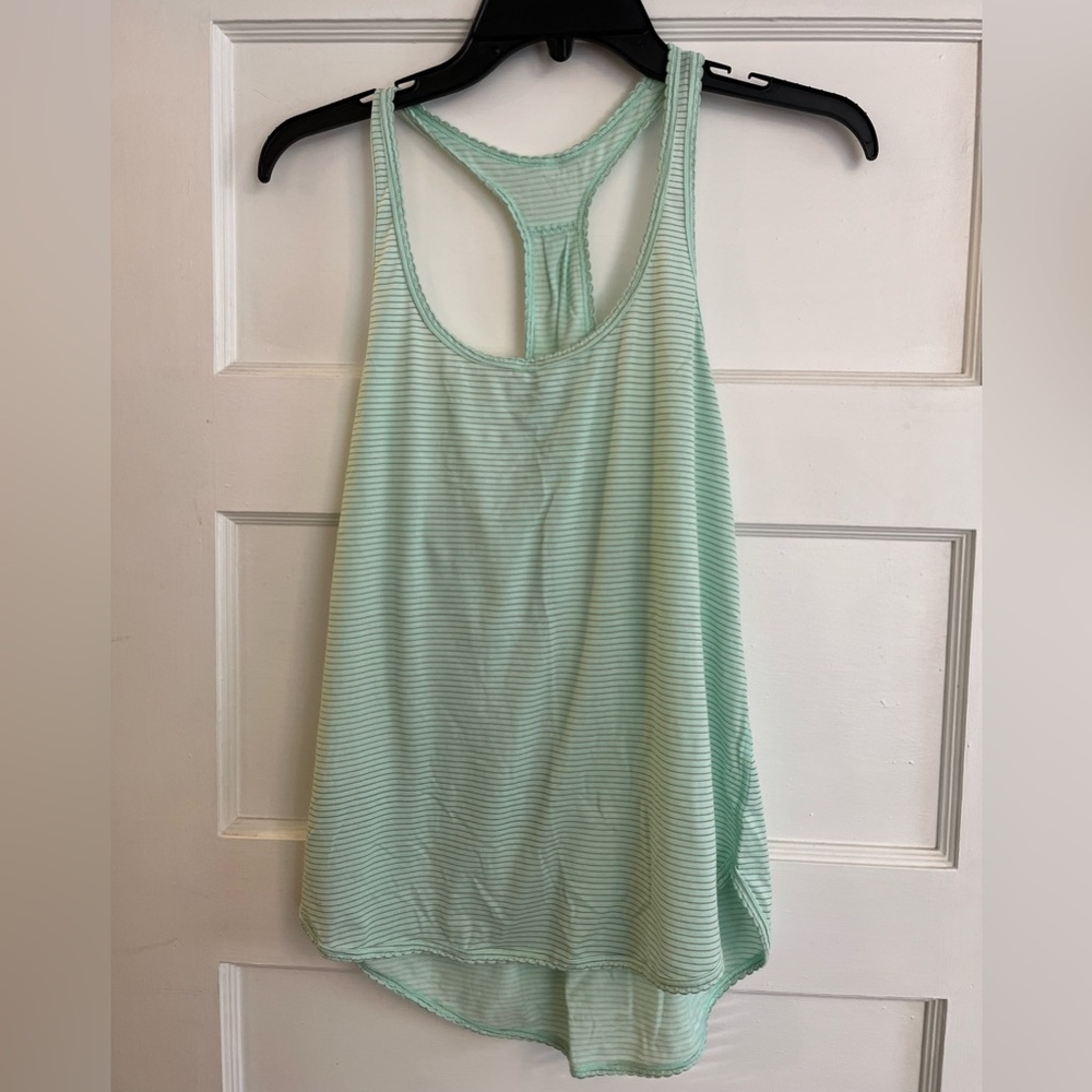 Lululemon mint green tank size 6